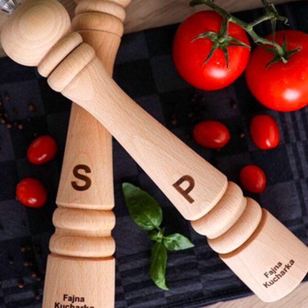 Drewniane młynki do przypraw
